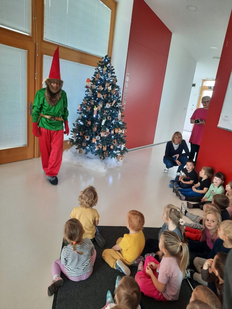 S škratom v gozdu in v vrtcu