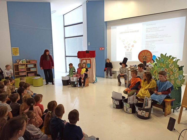 Abecedne igrarije popestrile naše vrtčevsko dopoldne