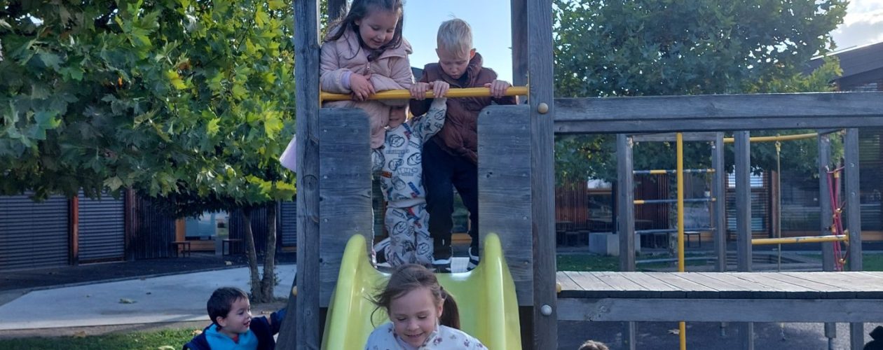 Otrok »NEPOPISAN LIST« v skupini Žabice