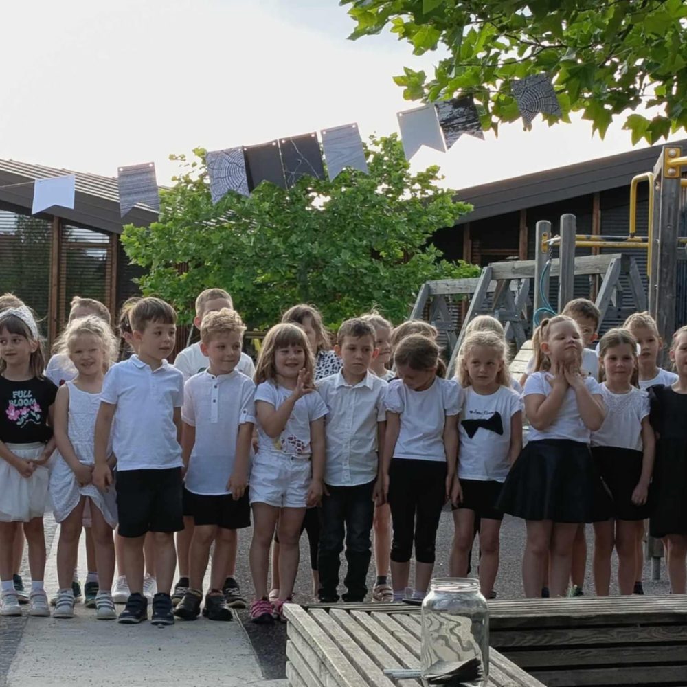 Črno-bela zabava v slovo vrtcu