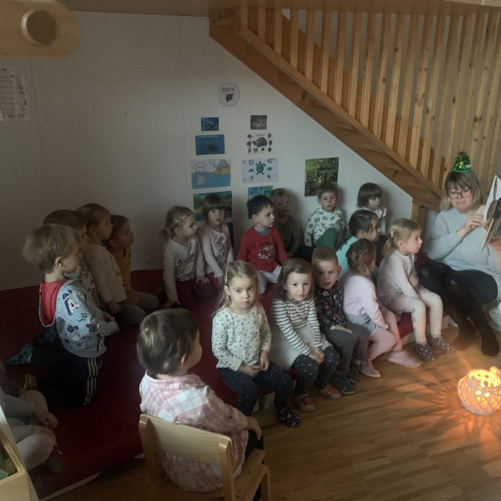 Pravljična jutra pri račkah in želvicah