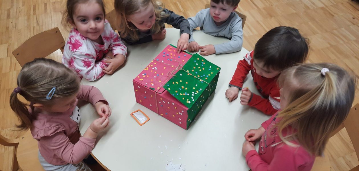 Skrivnostna škatlica