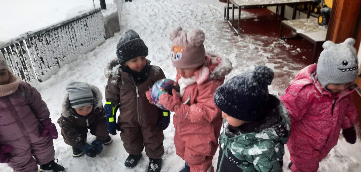 Zimsko veselje v skupini Čebelice