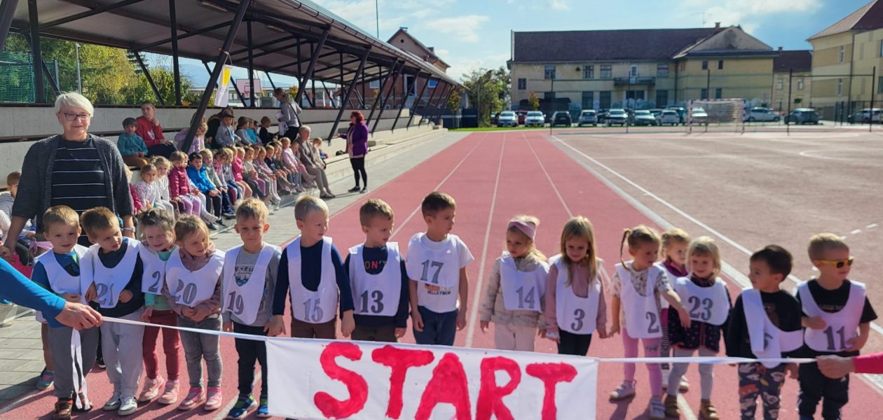 Sončkov tek v našem vrtcu: veselje, gibanje in male zmage