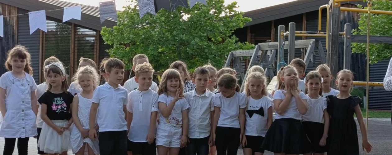 Črno-bela zabava v slovo vrtcu