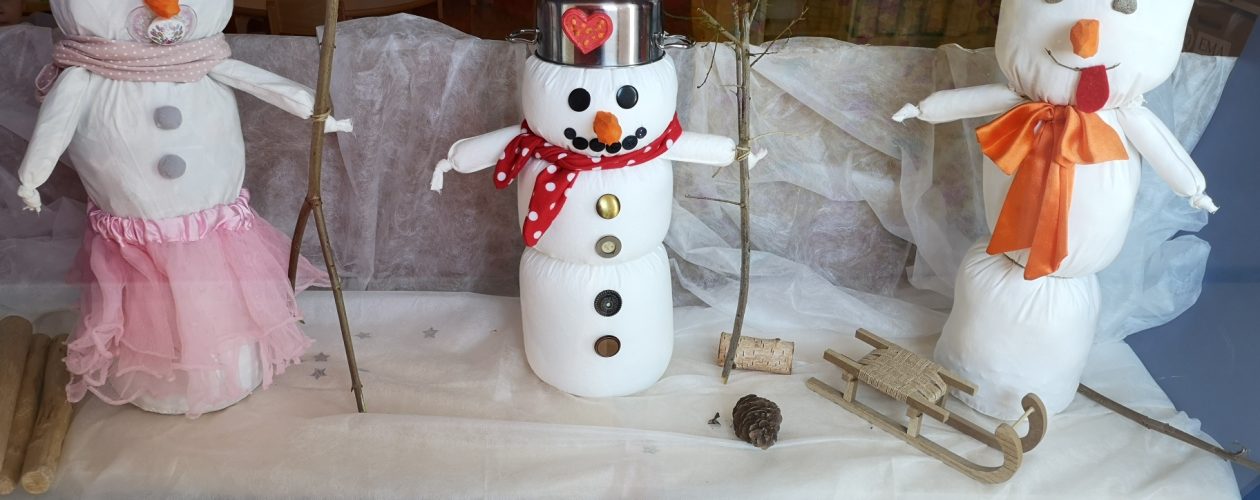 Snežaki na obisku pri Čebelicah