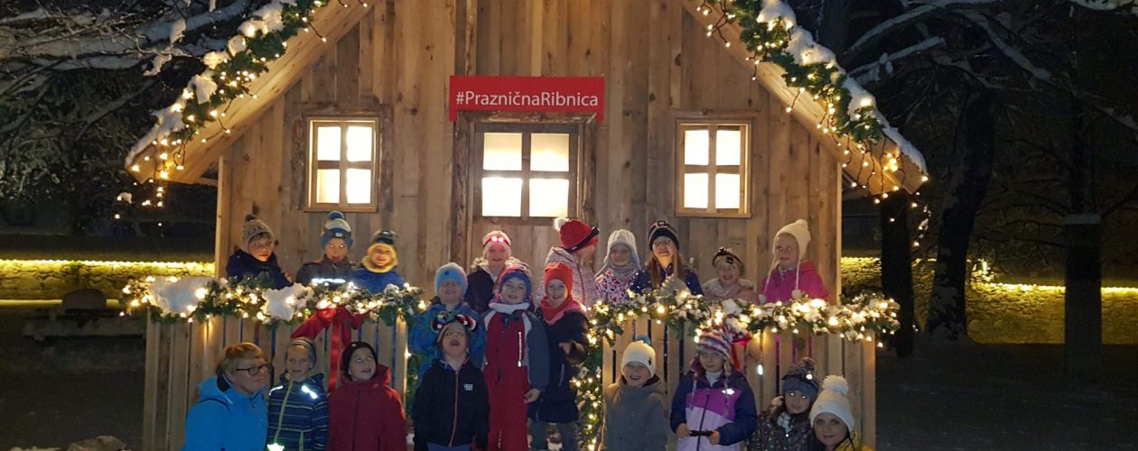 ZAJČKI IN NOČNO DOŽIVETJE V VRTCU