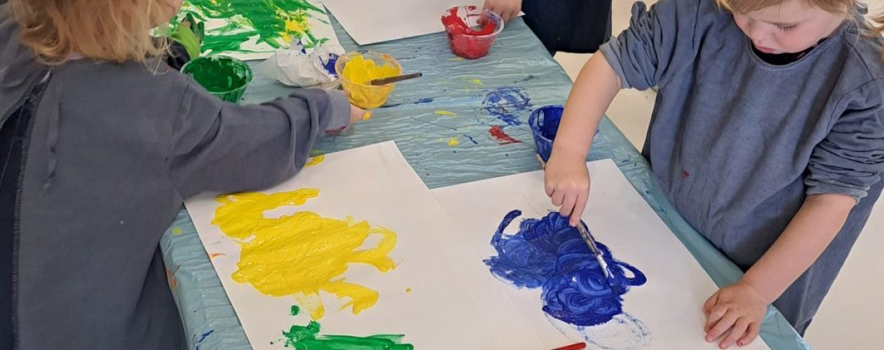 Odet v barve svet je lep