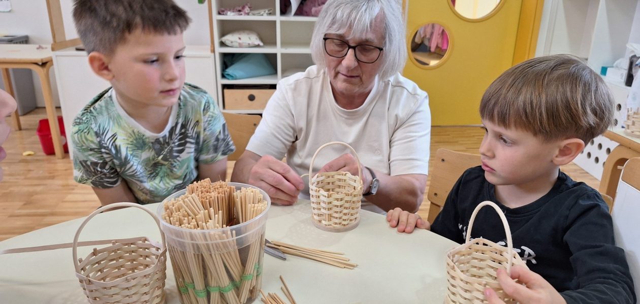Pletenje košaric pri Ribicah
