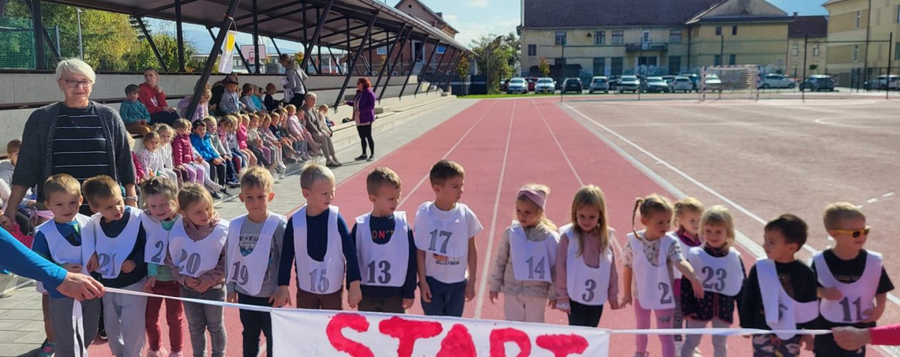 Sončkov tek v našem vrtcu: veselje, gibanje in male zmage